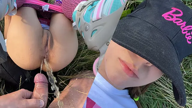 To piss on Barbie′s ass🍑