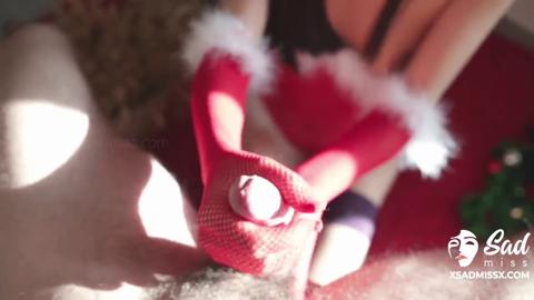 Blonde beauty gives buddy blowie under sparkling winter lights - Blonde