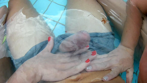Sharing my massive cock🌭 with my horny🥵 wife's insistent desires