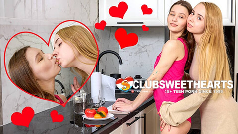 Annastejsa's Pussy✌ Frenzy on Kitty's Doll88's Sweetheart Lap!