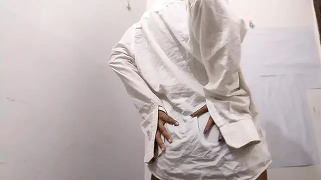 Slutty Asian teen exhibitionist flaunts her curves in solo bedroom rave