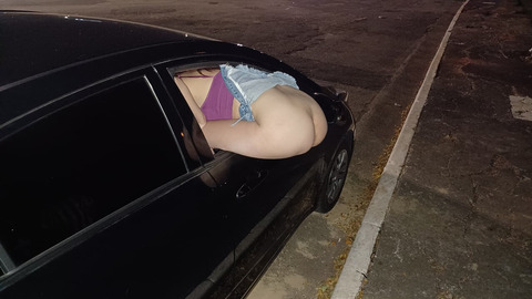 Newlywed's raw exposed pussy🌮️ gets ravaged by ravenous studs in public alleyway debauchery