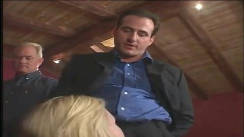 Roomful of weirdos get nasty dick🌭 blowjobs from sexy blonde beauty