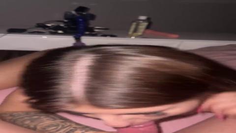 Raw ass🍑 debut with auto-play vibrator