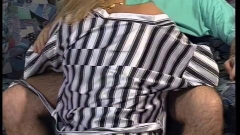 Sexy Oma Seduces Young Nephew on the Sofa at Grandma's Husband's House