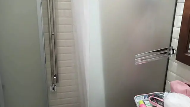 Nughty GF Gets a Nice Camera Surprise