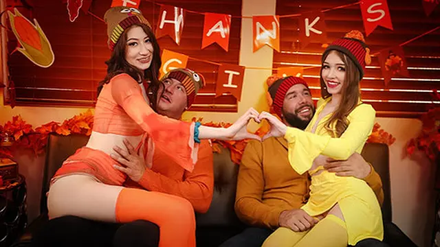 Thanksgiving Frenzy: Step-girlfriends Seduce hunks &mdash;  Swap Spins on Sexually Starving Stepparents′