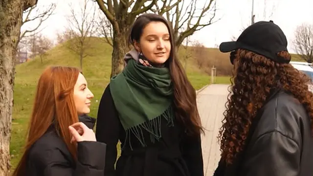 A small dick🍆 finds pleasure in a double blowjob