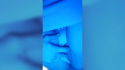 Masturbating vixen Dolly gets her juices flowing solo