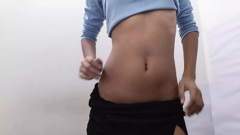 Juicy nubile nympho's pre-pubescent vulva revealed in steamy teen debut
