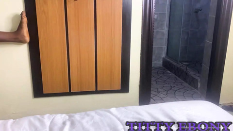 Filthy ebony vixen gets her juiced-up snatch oiled up for BBC cock🌭