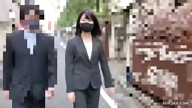 Sweet 18-year-old Asian teen gets her tight little pussy🌮️ devoured by a monstrous cock🍆