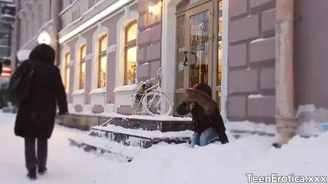 Digging Into Her Heat