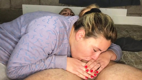 Step-sis Oral😜 Sex Session - Nasty Nookie with the Fam