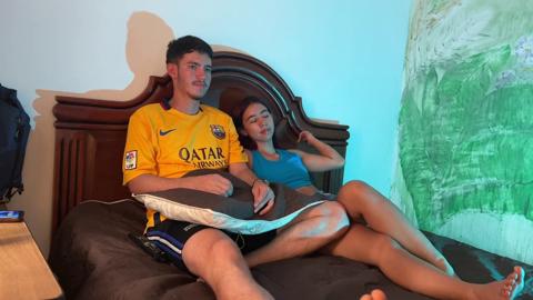 My stepsister gets me off by sucking my cock🌭 while we binge-watch TV