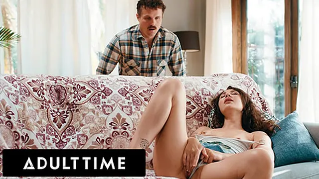 Adult Time - Liz Jordan′s Wet Desire: Making Her Cum Through Intense Masturbation!