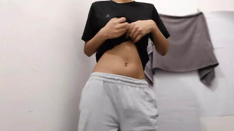 Collegiate with big breasts undresses and displays her shaved vagina🌮️