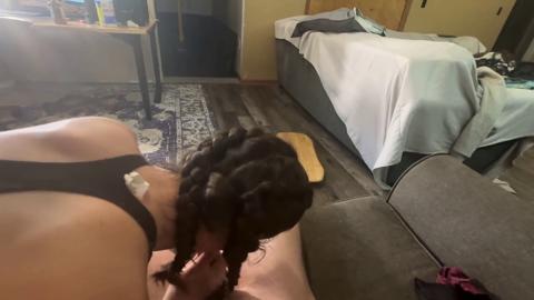 Eighteen-Year-Old色情Slut Gobbles My Cock🌭