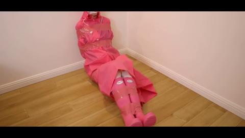 Slippery White Silk捆缚: Raincoat Trap Adventure #1