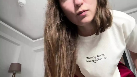 Dirty blonde wants to suck😜 your cock🌭 and gush all over it