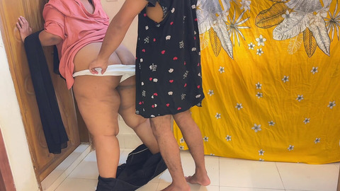 Hot Chick With Massive Ass🍑, Calls For A Night Of Passion While Parents Are Away!