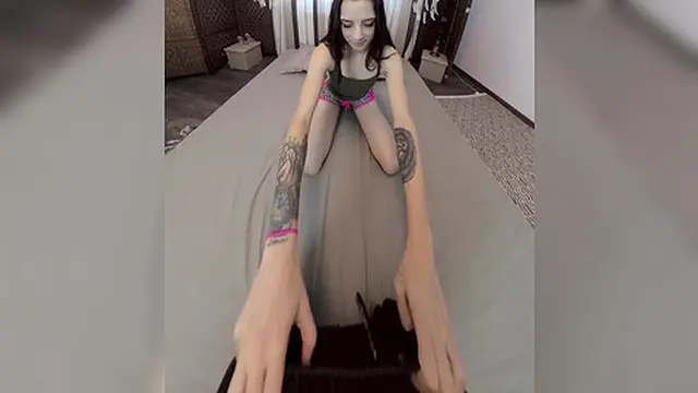 Hot Brunette′s Begging for Deep Throat