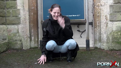 Amateur honey peeing in public