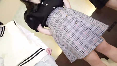 Sexy Kitten Spreads Legs Wide Open for Insatiable Cock🌭