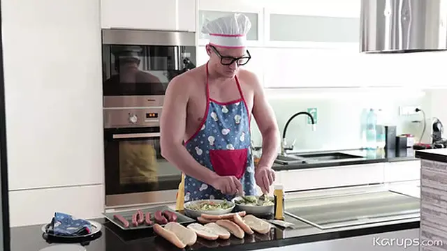 Scorching Sausage Pleasure