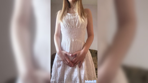 Touch My Petite Teen Porno洞?