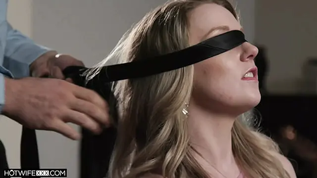 Kate Craves陌生Cock Satisfactions