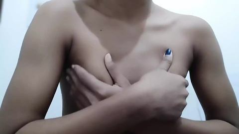 Clandestine Teen Vixen Pleasuring Herself Discreetly