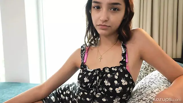 Deep Diving into Layla Jenner′s Private🤫 Pleasures in 1st Person View