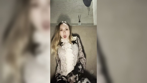 Fucking Self with Dildo in Pub厕Toilet, Shopping Center Orgasmic Squirt Uncontrollable