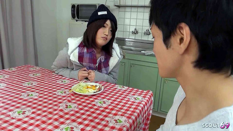 Japanese Virginal Step-Sis Seduces Lad for Oral😜 Training
