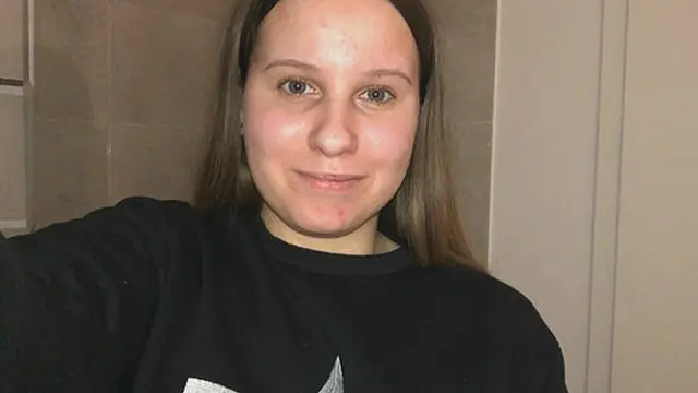 My first piss video &mdash;  German BBW Teen Lisa2001 pissing