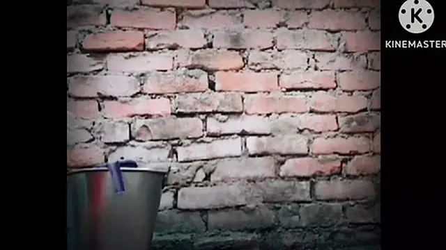 Hot babe soaks her tits and washes her pussy🌮️ with water