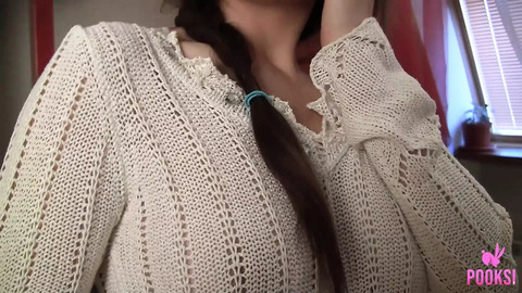 Pussy✌ Wetting Amira Q Plays Hard with Glass玩具!