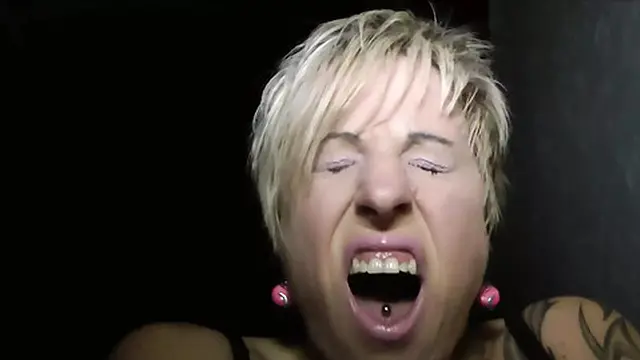 Cassandra Cruz and Jaslin Diaz in wild group sex with mutual creampie