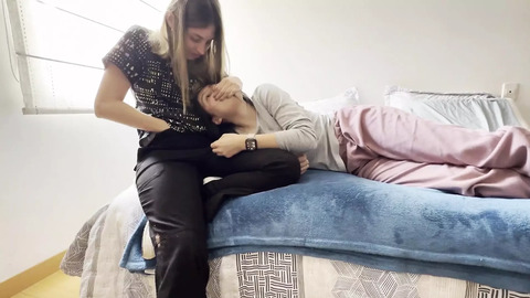 Dominatrix Nurse Loves Crushing Submissive Men With Her Massive Ass🍑
