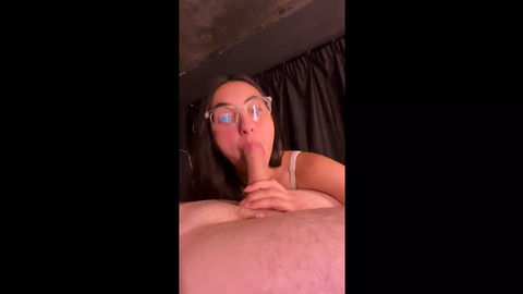 Glasses Girl Giving A Satisfying Oral😜 With Spilled Cream