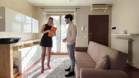 Real Estate Agent Got Fucked Hard Just to Sell the Property to Me, Cum on Face (dia Ita Amatoriale)
