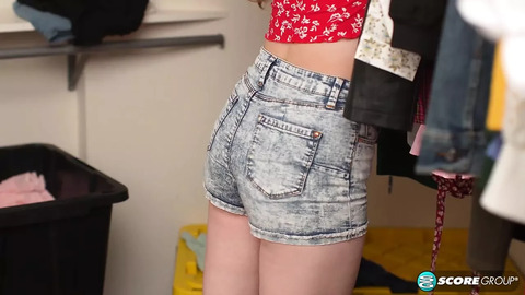 Redheaded 18-year-old Ava Marina gives us a dildo show!