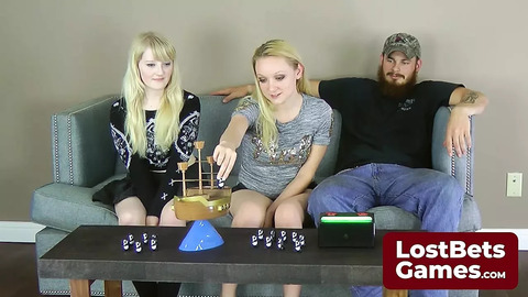 Blonde Battle: Anneliese vs Krystal