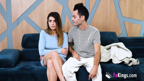 Valentina Can't Stand Seeing Her Boyfriend Fucking Another Woman!