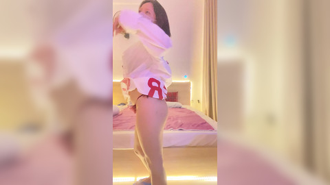  Hurry up before you miss the hot action, suck😜 her off or be left empty