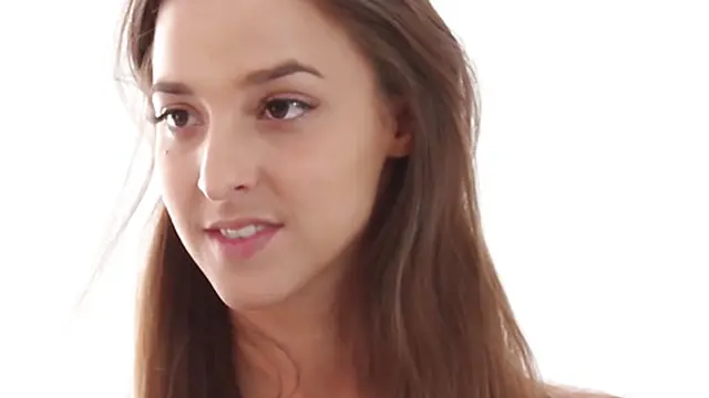 Redhead milf pleasures teen with scissors and oral😜