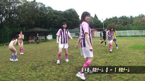 Amateur Sex in the Women’s Soccer Team in Japan  Players have sex with Game referees  Unbelievable movie