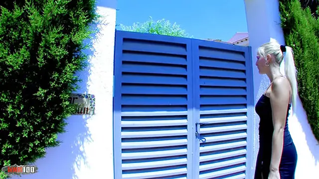 Moore seduces with oil &mdash;  tight ass🍑 gets pounded