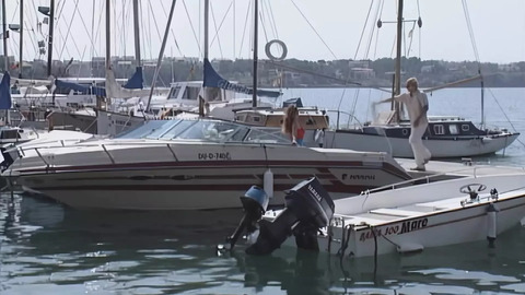 Babewatch Seduces Him to Fuck on the Boat